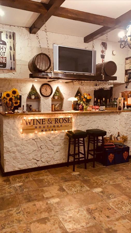 Wine & Rose Boutique *
