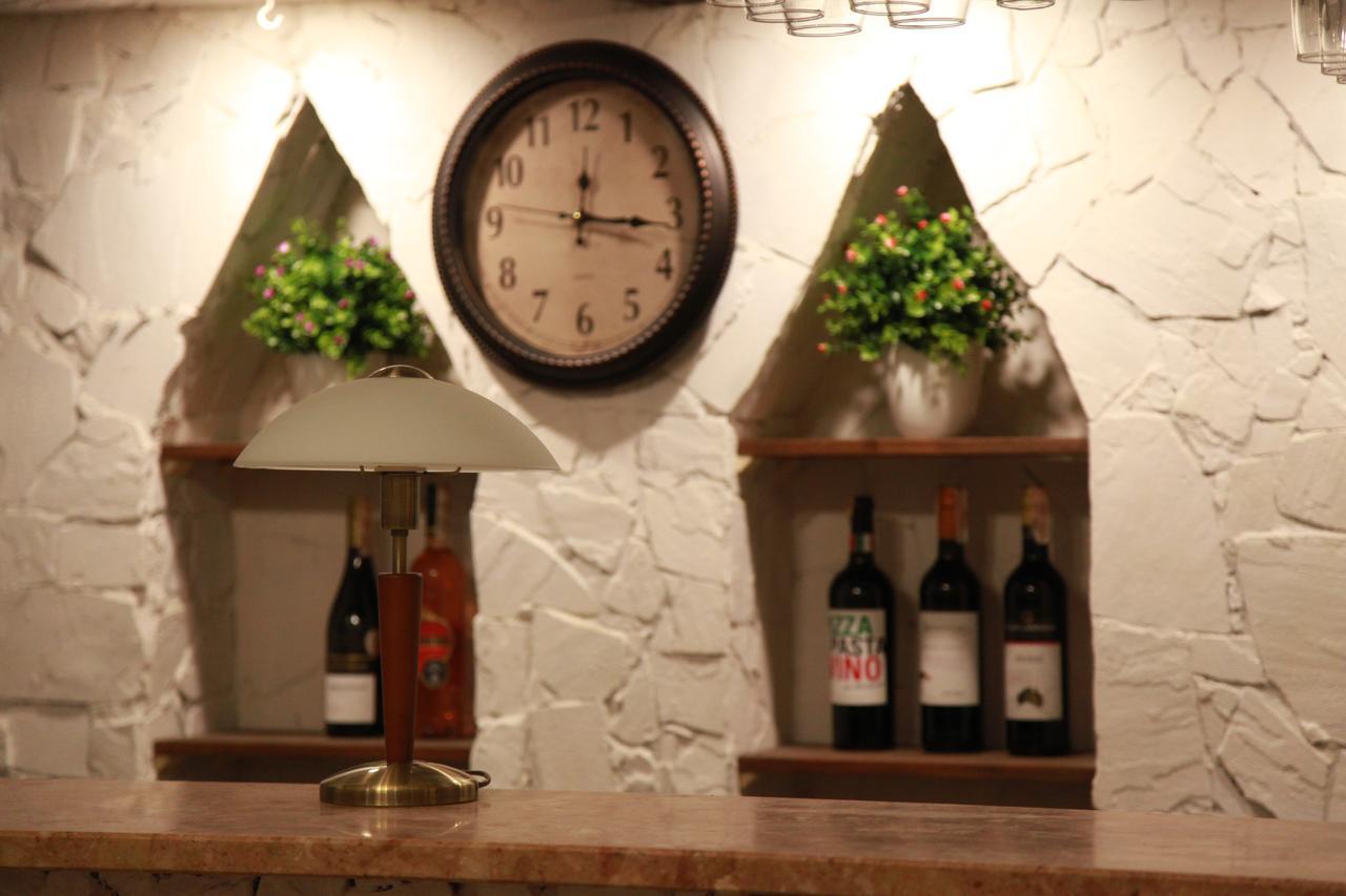 Wine & Rose Boutique